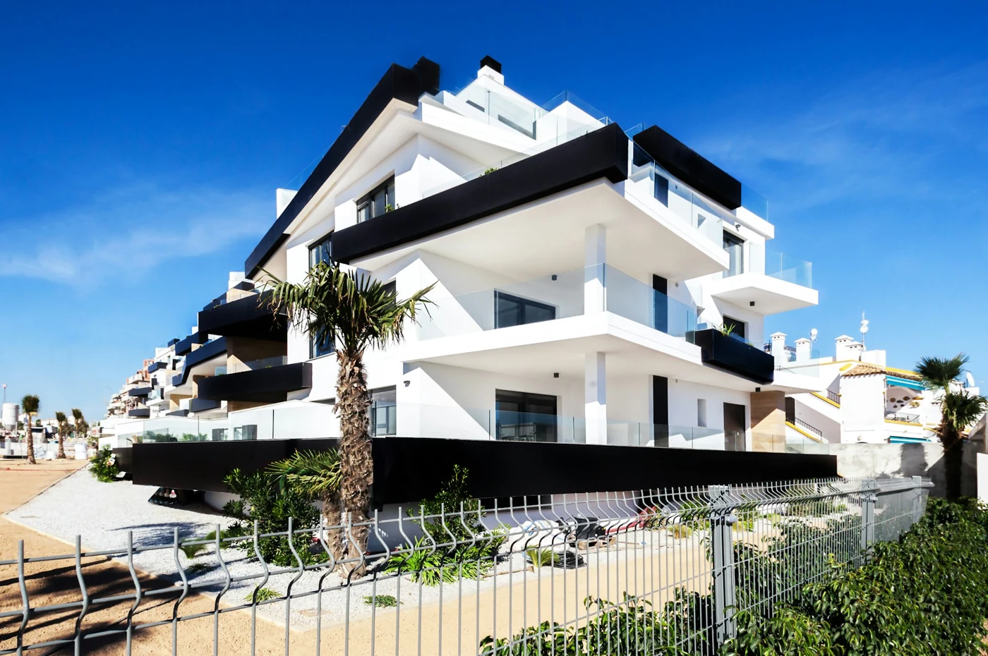 Contemporary architecture — original website editorial image, not a featured project photograph